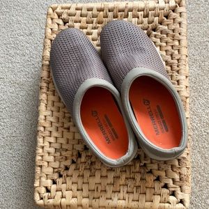 Merrill select fresh slip is shoes.